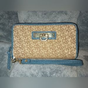 Accordion DKNY Wallet